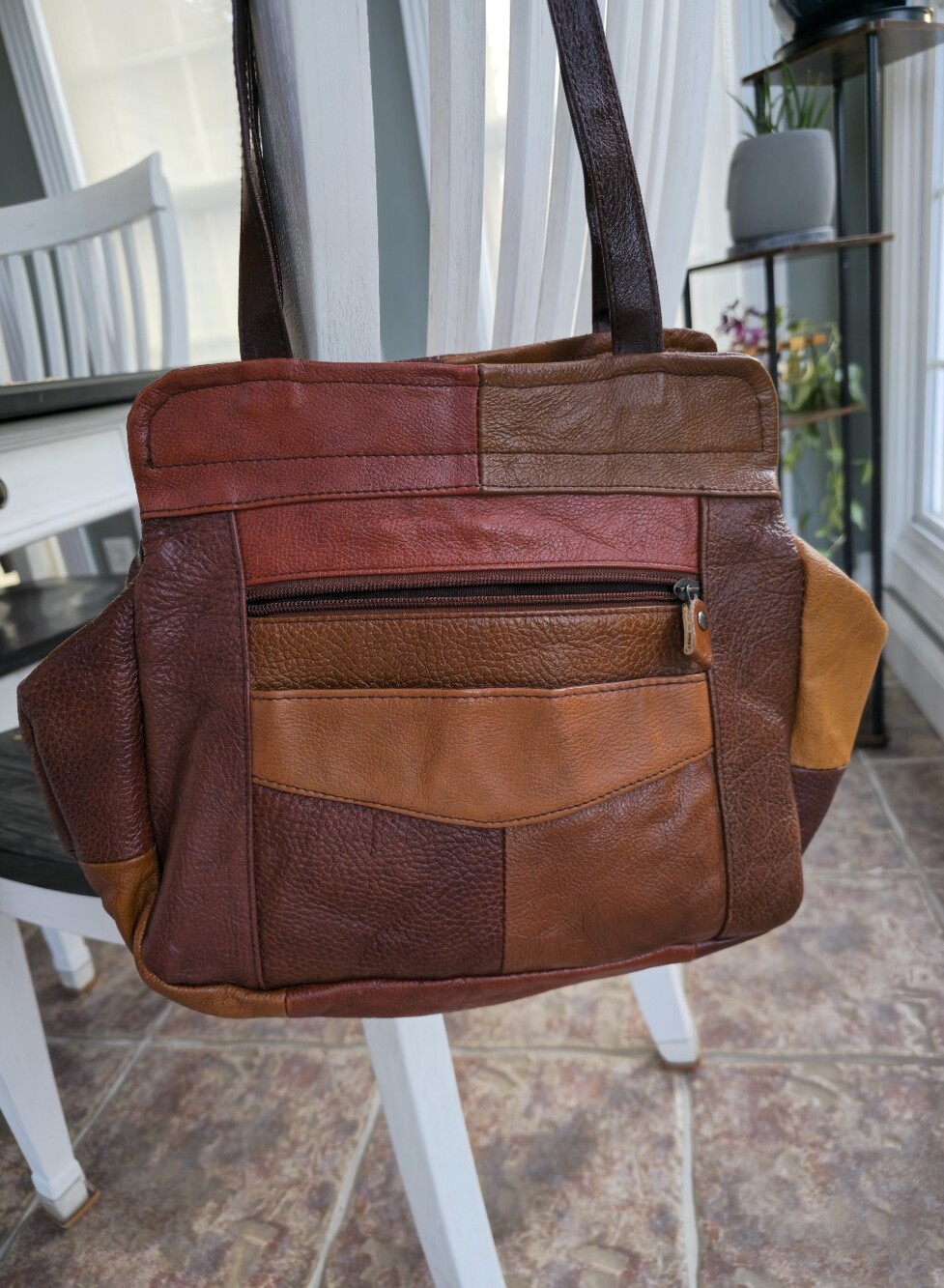 MEXI MEXI Patchwork Leather Messenger Bag in Brown/Red/Tan